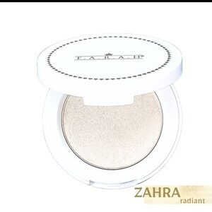 F.A.R.A.H Highlighter / Zahra / Radiant Cool Champagne Highlighter / NEW IN BOX!